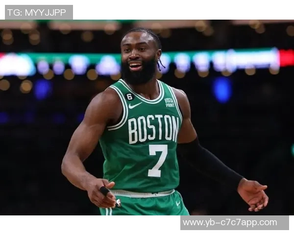 周最佳提名名单揭晓里夫斯亚历山大爱德华兹杰伦布朗等球星争夺荣誉 周最佳提名名单揭晓里夫斯亚历山大爱德华兹杰伦布朗等球星争夺荣誉